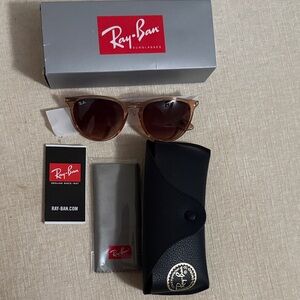 Ray-Ban NWT Erika Translucent Amber Frame Sunglasses with Brown Gradient Lenses